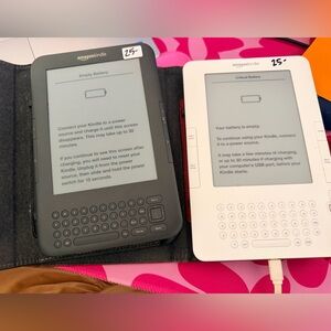 Set or lot of 2 Amazon Kindle E readers generation 3 and gen 2 need new battery
